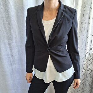 5. H&M Classic Single Button Black Blazer Size 4 (EU 34)